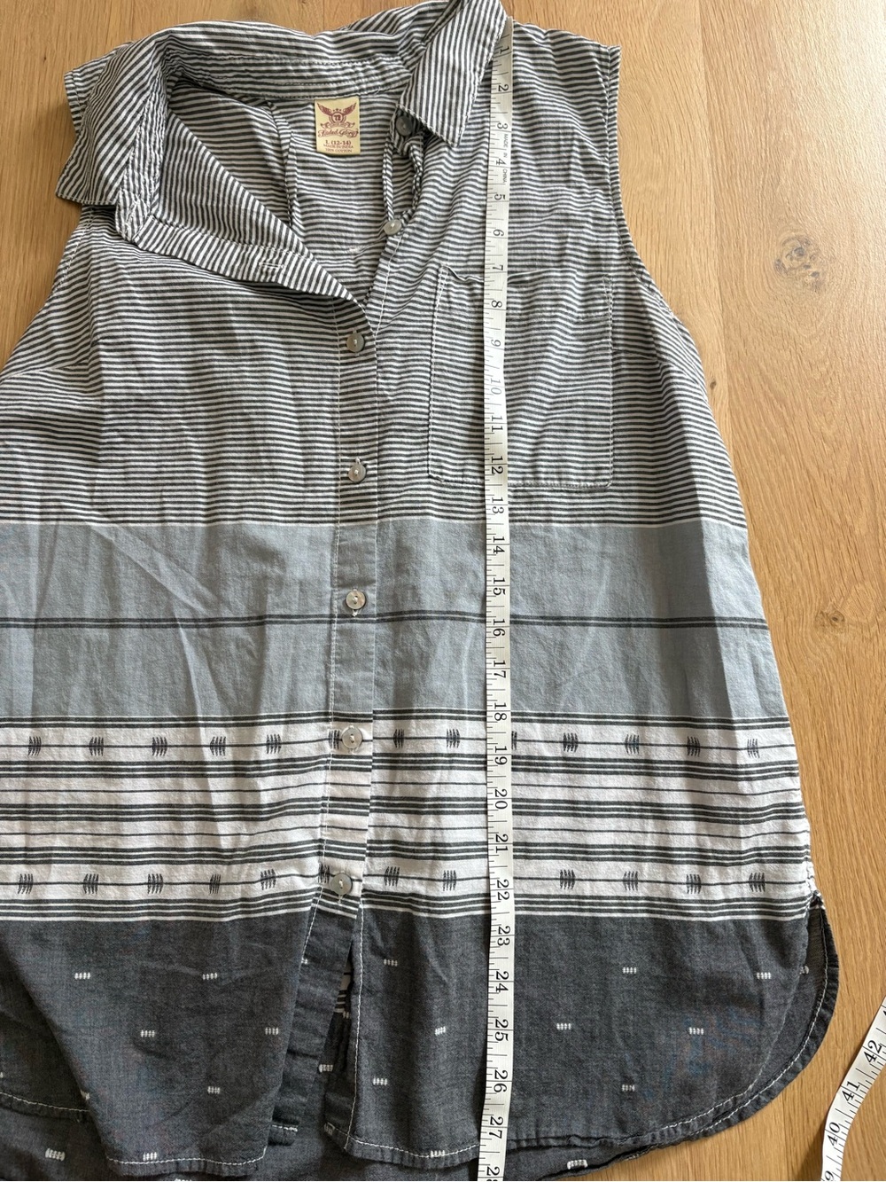 Faded Glory Sleeveless Striped Button-Up Top - Picture 6 of 9